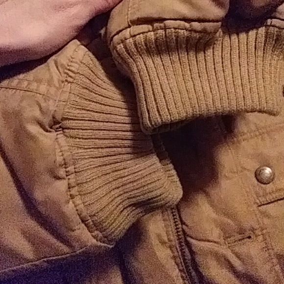 XXXL Footlocker puffer coat - Picture 3 of 4